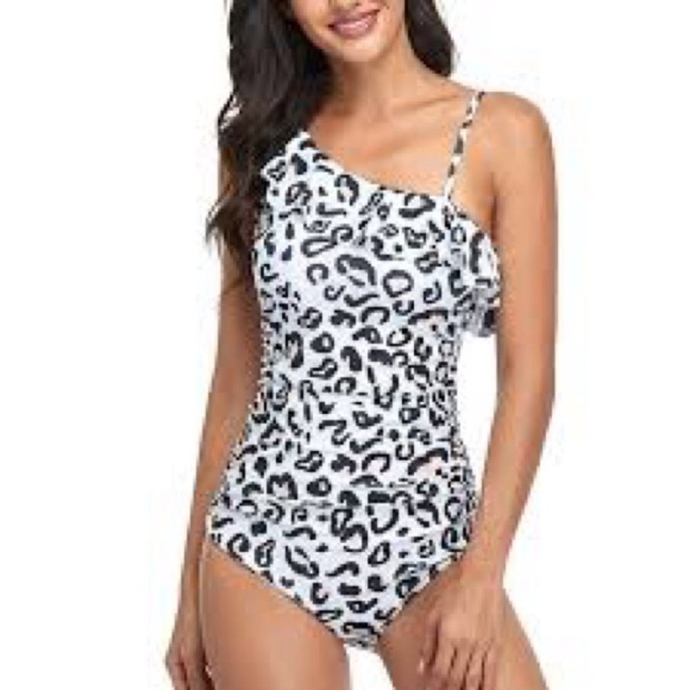 Leopard cheetah print ruffle trimmed one shoulder ruched swimsuit, XXL.